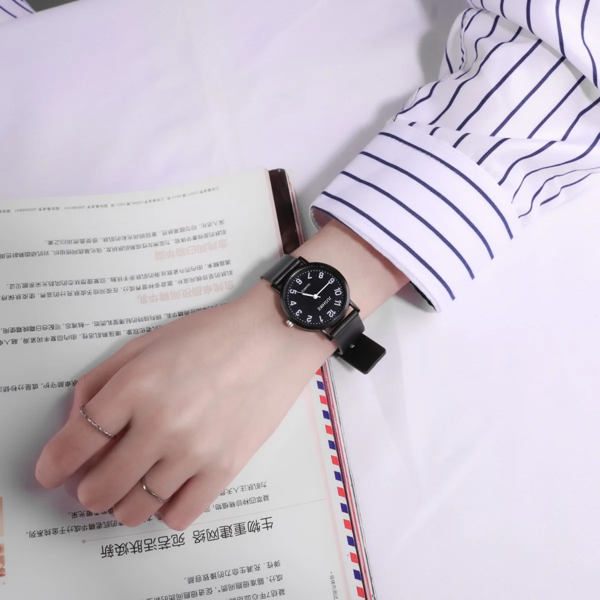 Basit Siyah İzle Kuvars Saatle - Silicone Band Women incelemesi ve fiyatı